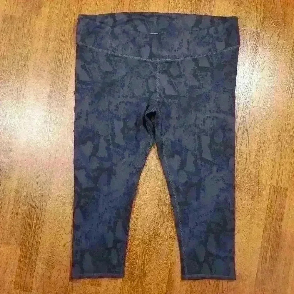 A PEA IN THE POD CAPRI LEGGINGS LARGE